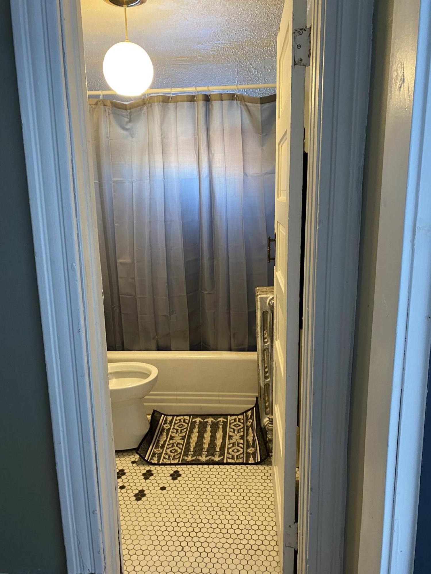 Maryland Homestay In Winnpeg Downtown Winnipeg Værelse billede