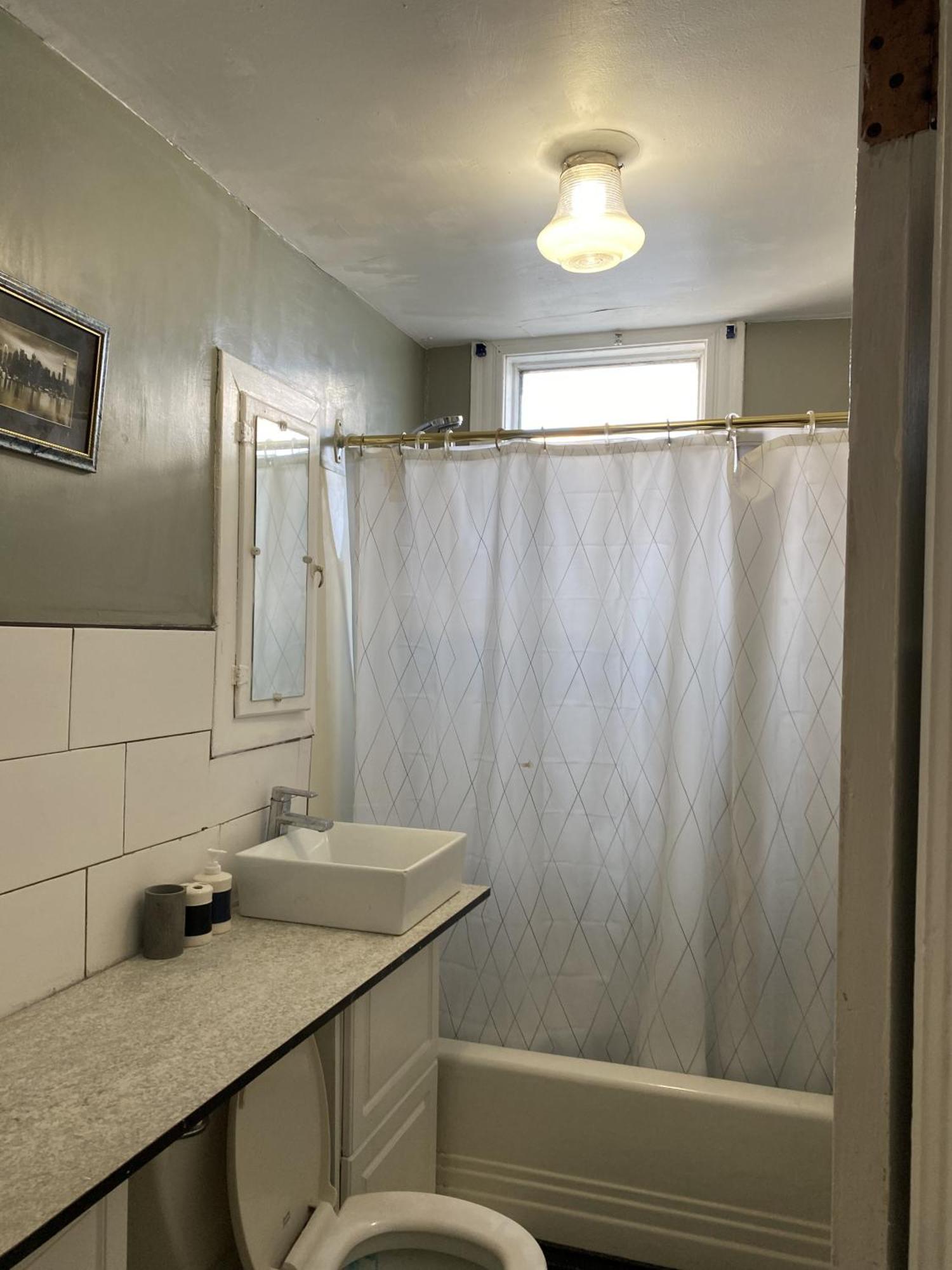 Maryland Homestay In Winnpeg Downtown Winnipeg Værelse billede